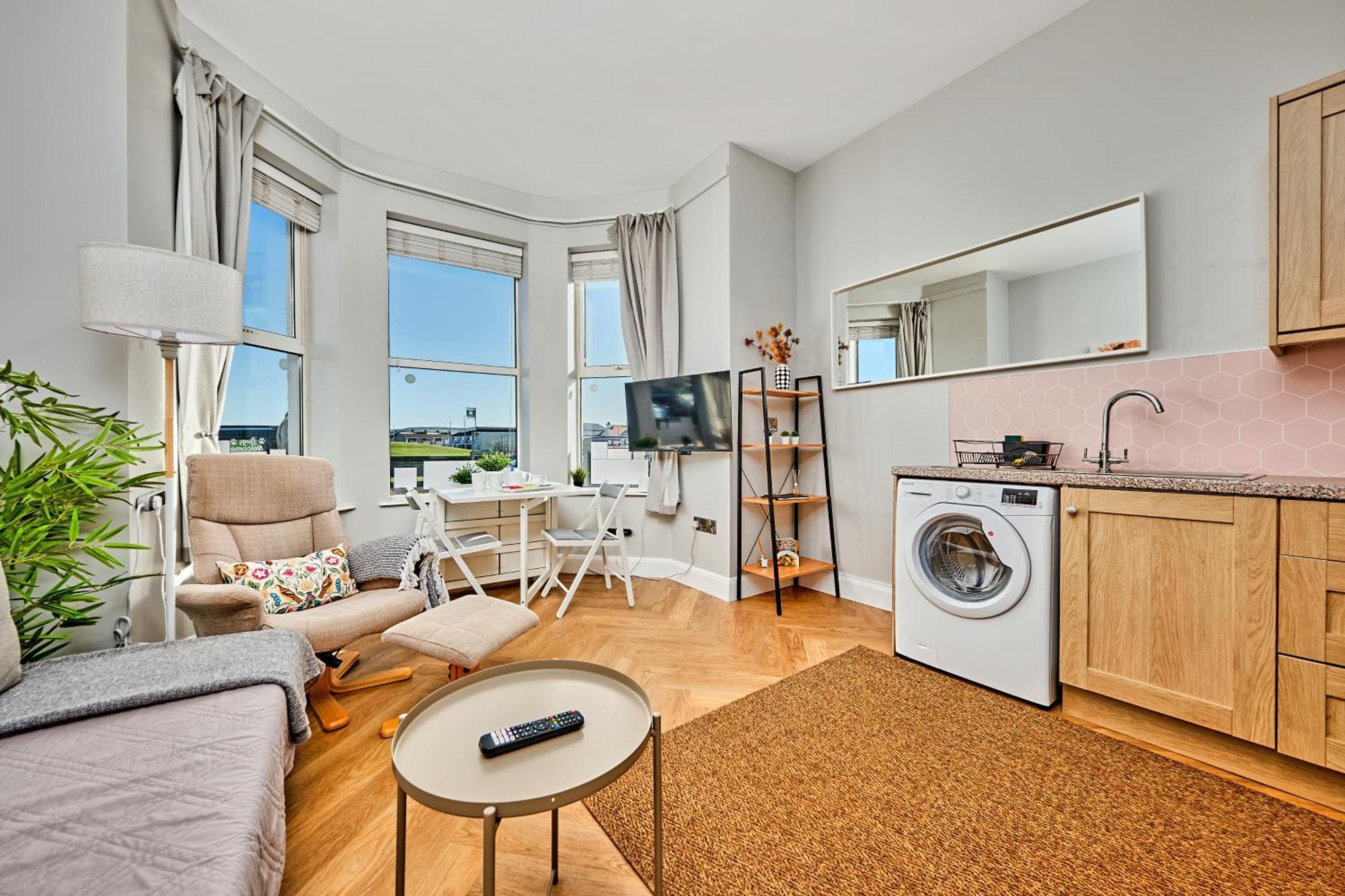 1 Dunluce Park - Portrush By The Sea Apartment Ngoại thất bức ảnh